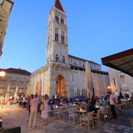 Town House In The Centre Of Historic Trogir Villa Kültér fotó