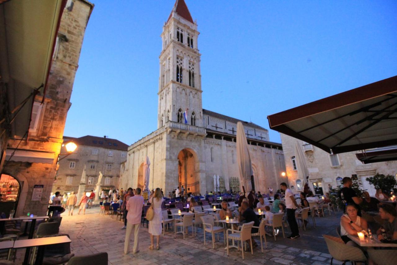 Town House In The Centre Of Historic Trogir Villa Kültér fotó