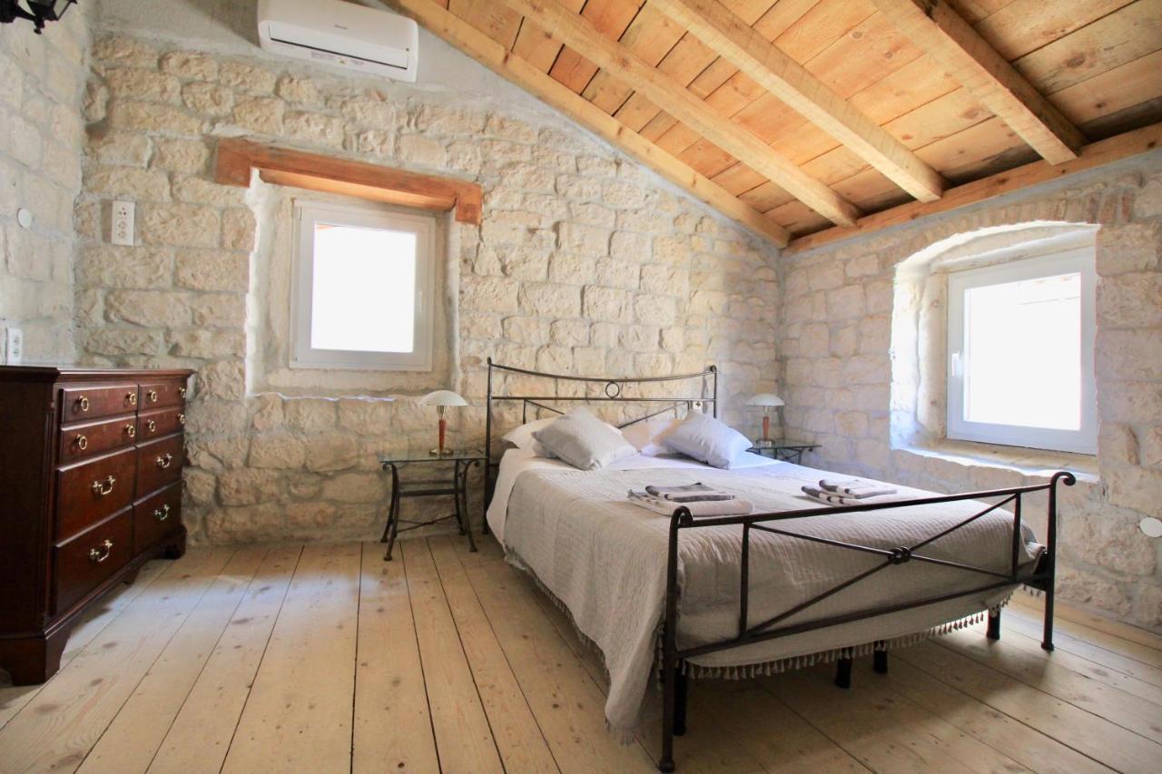 Town House In The Centre Of Historic Trogir Villa Kültér fotó